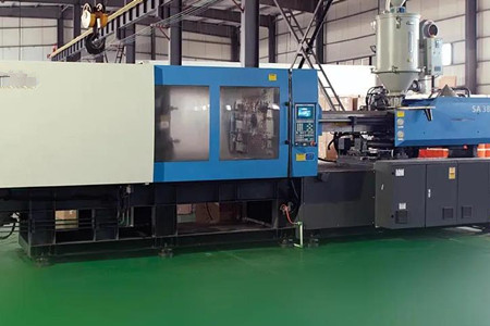 大型二板注塑機多少錢一臺？幾十萬到上百萬人民幣！