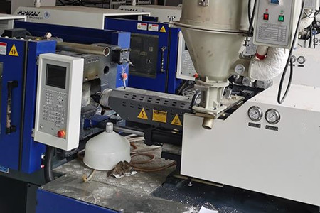 購(gòu)買果筐注塑機(jī)的三要素，你知道嗎？